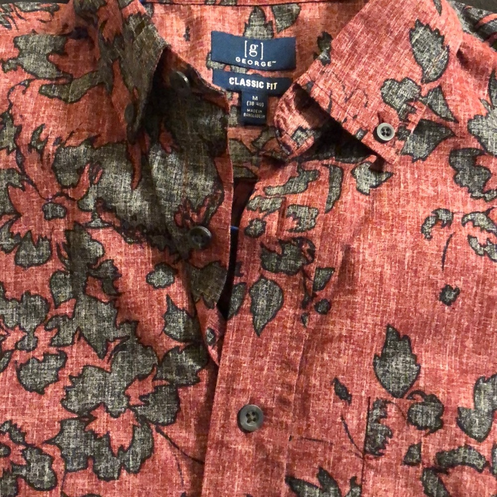 Men’s Pattern Button-Down - Picture 2 of 3